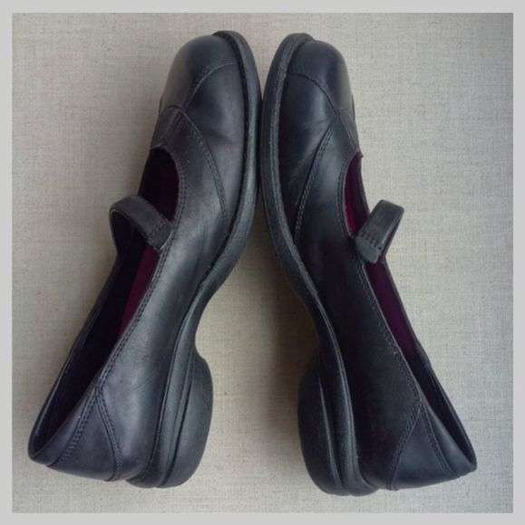 Merrell Women US 6 Black Leather Mary Jane’s - Picture 5 of 8
